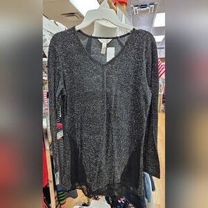 Three Seasons maternity shirt excellent